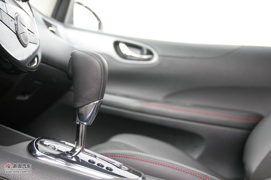 新骐达GTS内饰和功能细节