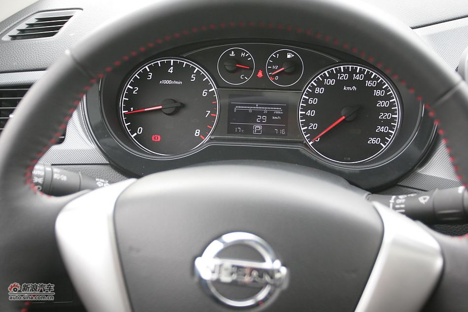 新骐达GTS内饰和功能细节