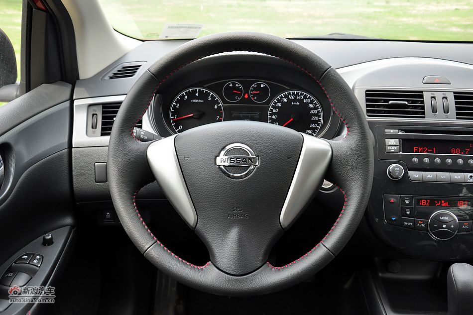 2011款骐达1.6T高清到店实拍