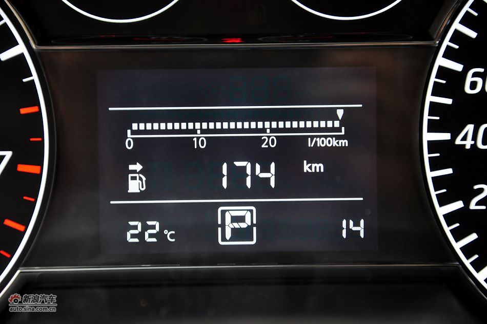 2011款骐达1.6T高清到店实拍