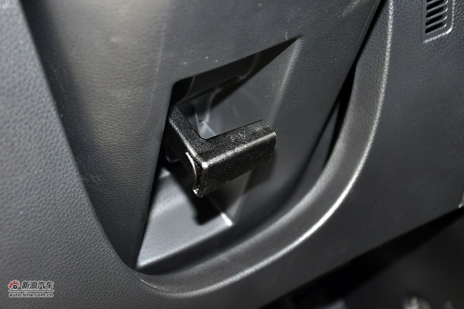 2011款骐达1.6T高清到店实拍