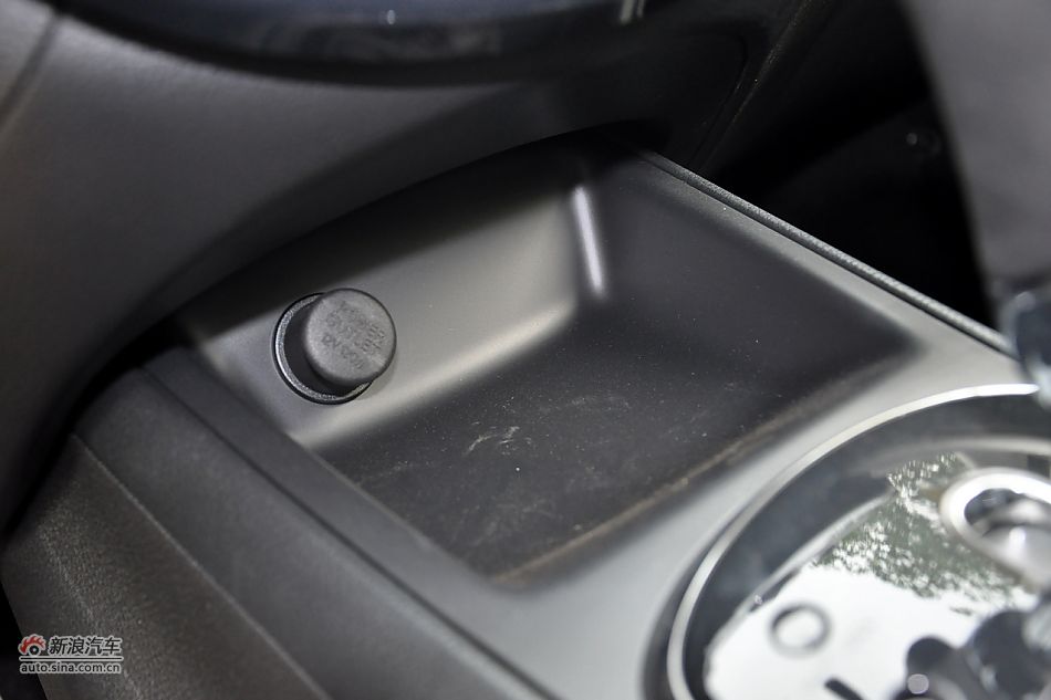 2011款骐达1.6T高清到店实拍