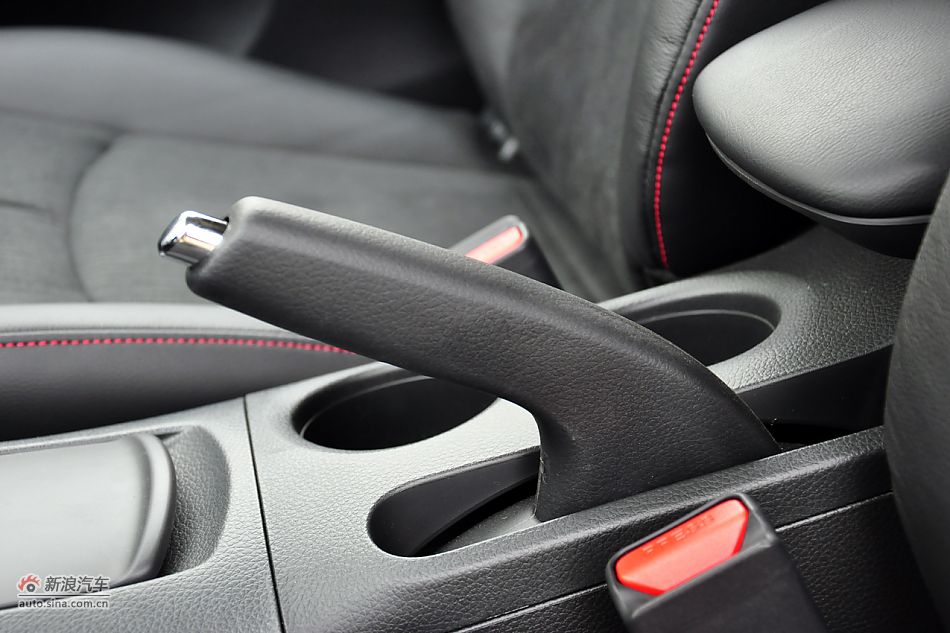 2011款骐达1.6T高清到店实拍