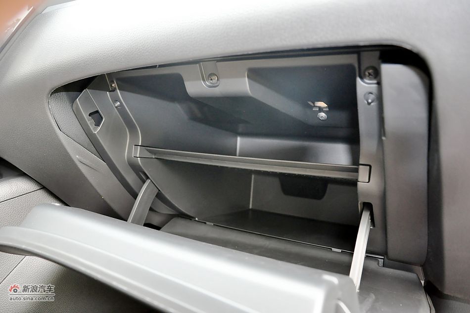 2011款骐达1.6T高清到店实拍