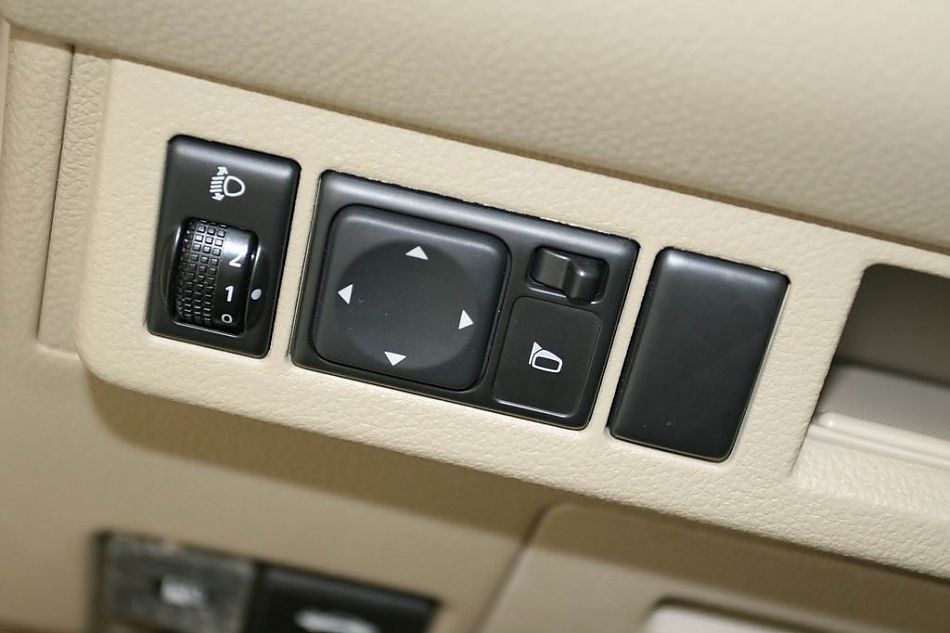 骐达内饰实拍图片