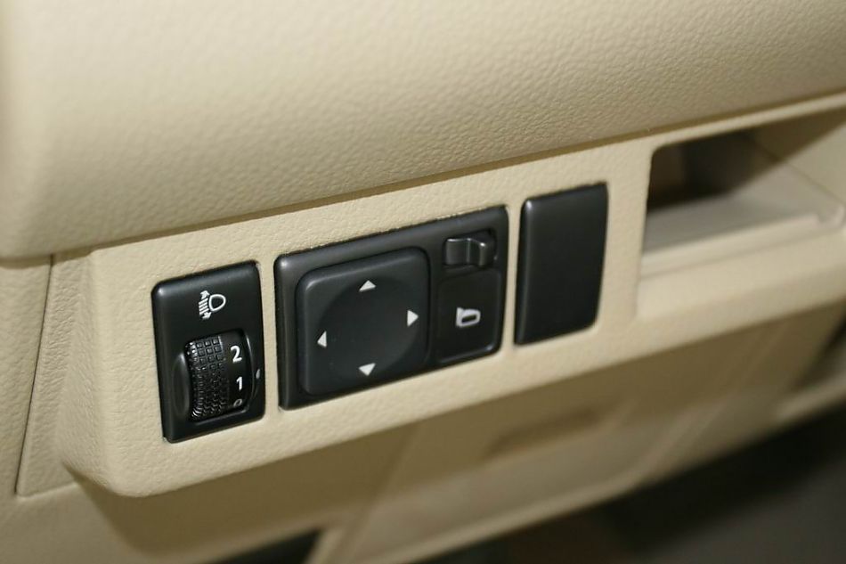 骐达内饰实拍图片