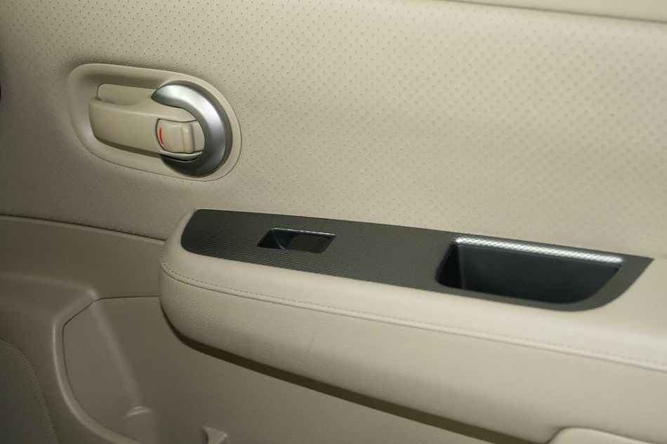 骐达内饰实拍图片