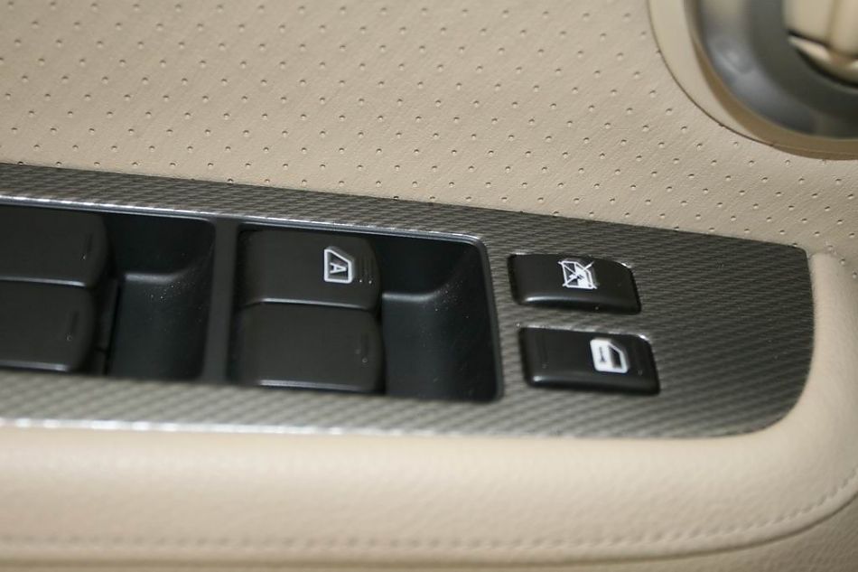 骐达内饰实拍图片