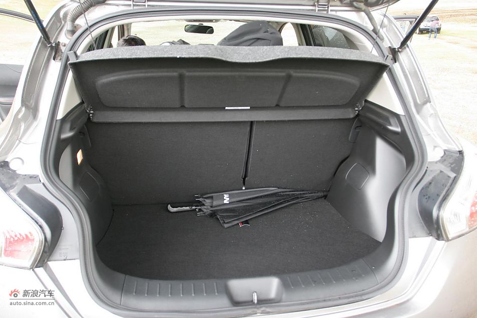 新骐达GTS座椅和空间