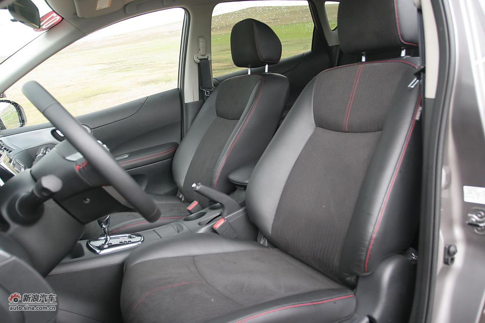 新骐达GTS座椅和空间