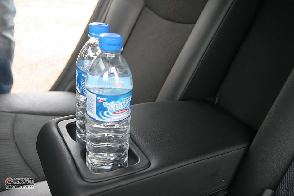 新骐达GTS座椅和空间