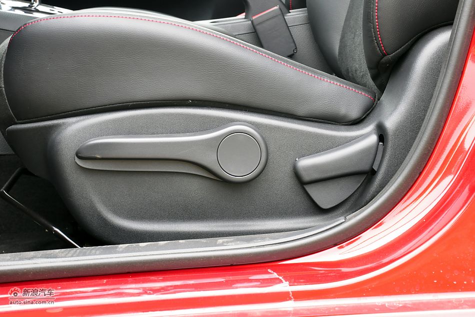 2011款骐达1.6T高清到店实拍