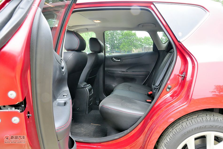 2011款骐达1.6T高清到店实拍