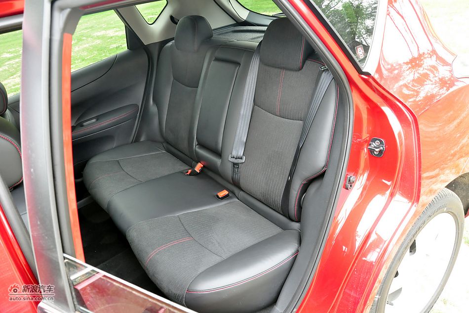 2011款骐达1.6T高清到店实拍