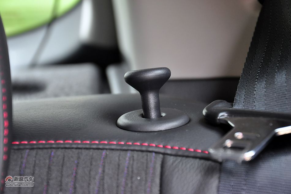 2011款骐达1.6T高清到店实拍