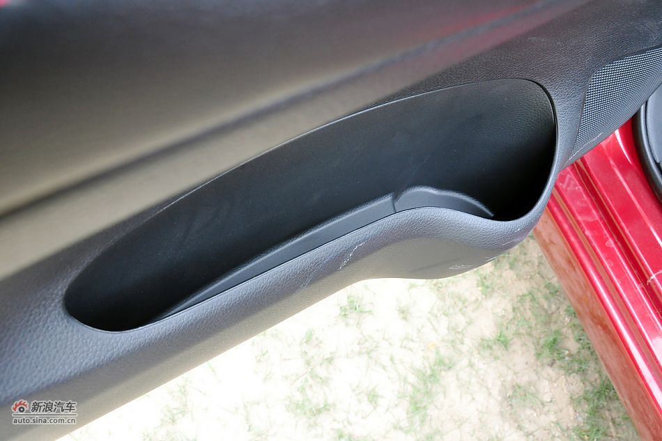 2011款骐达1.6T高清到店实拍