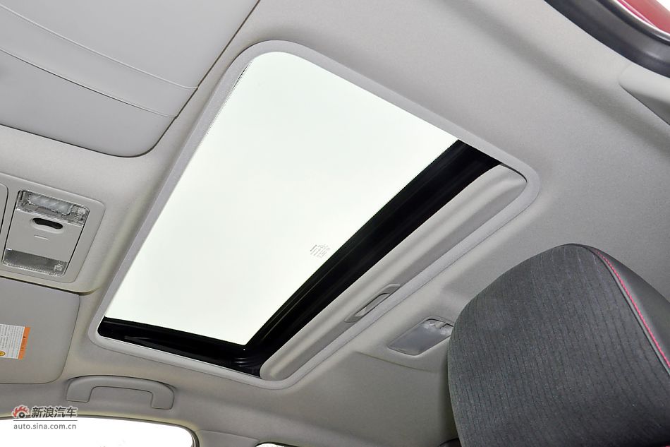 2011款骐达1.6T高清到店实拍