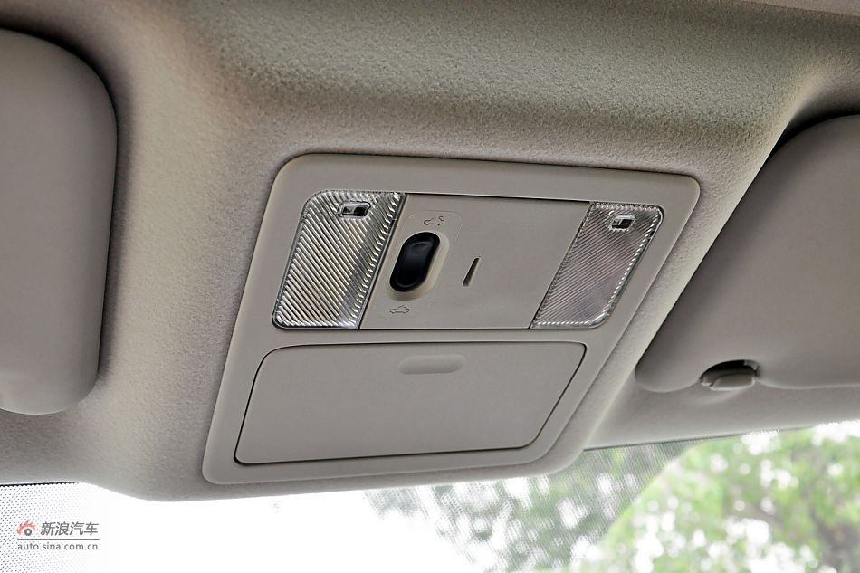 2011款骐达1.6T高清到店实拍