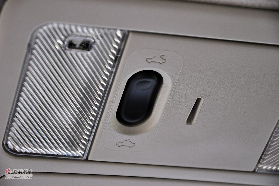 2011款骐达1.6T高清到店实拍