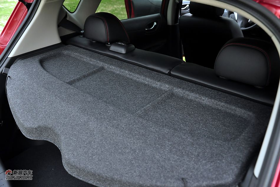 2011款骐达1.6T高清到店实拍