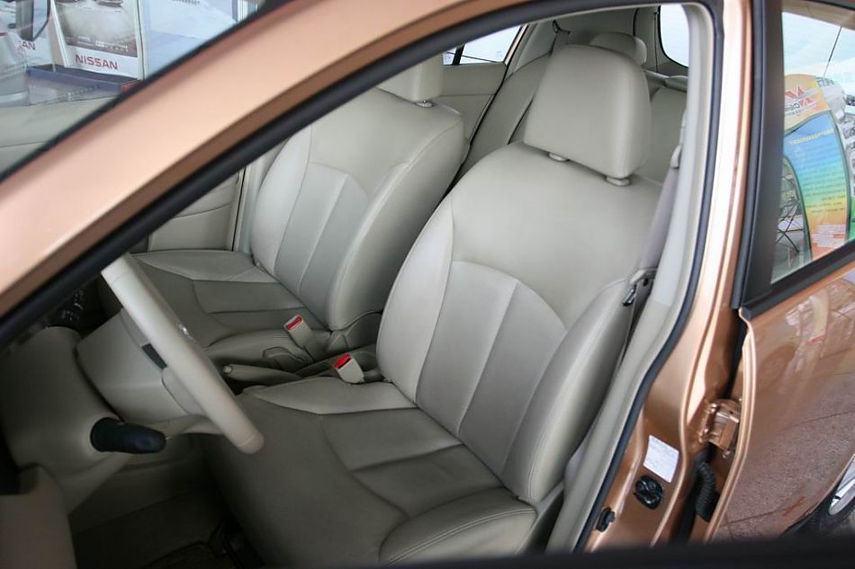 骐达内饰实拍图片