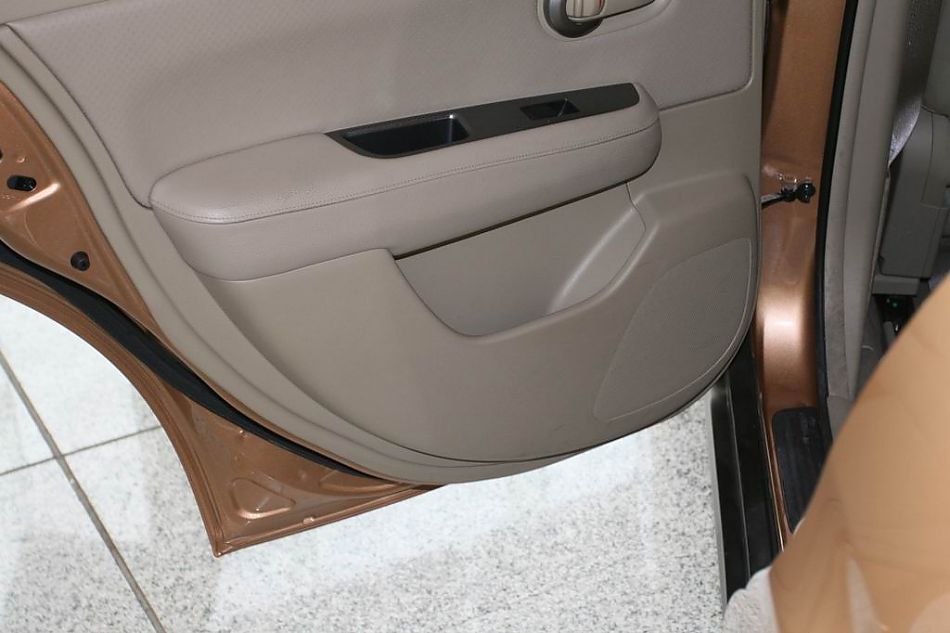 骐达内饰实拍图片