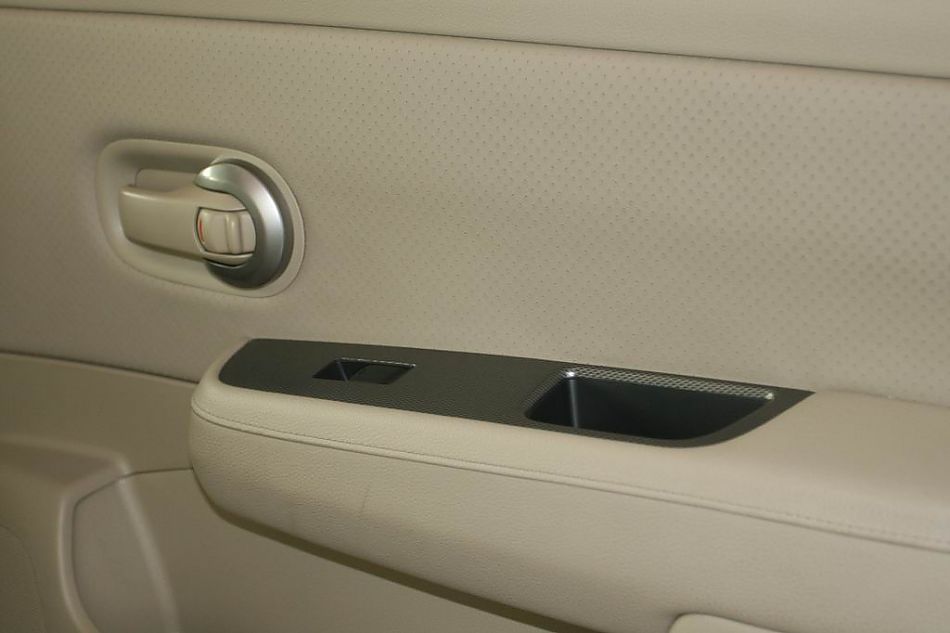 骐达内饰实拍图片