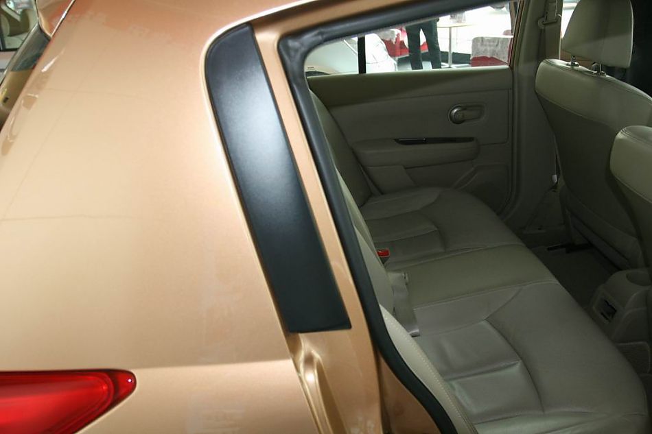 骐达内饰实拍图片