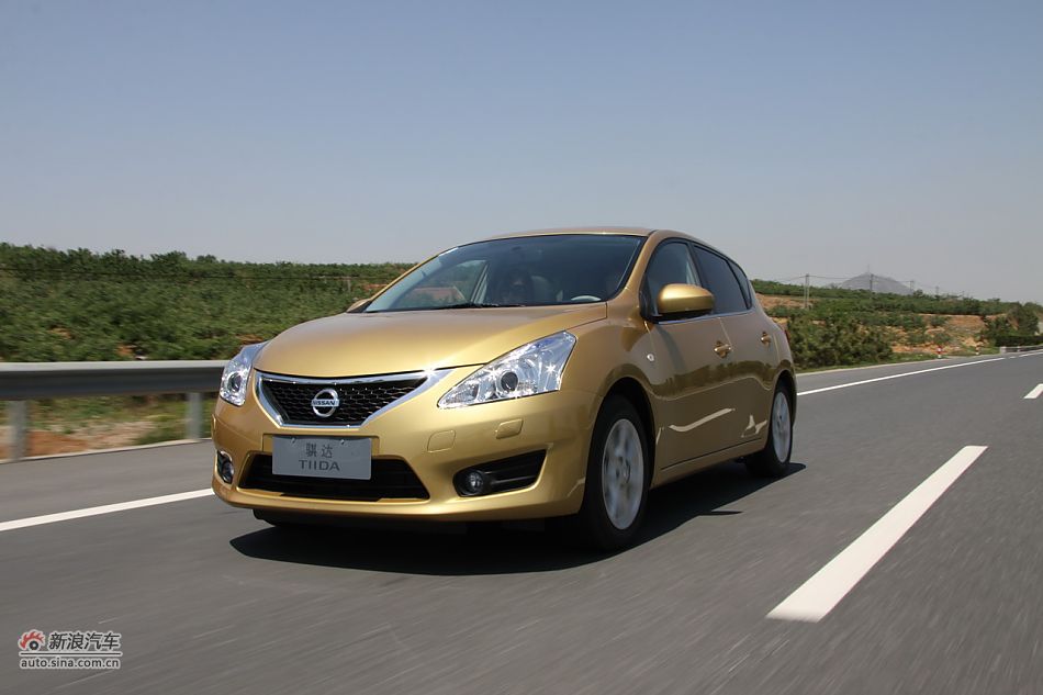 2011款骐达动态实拍