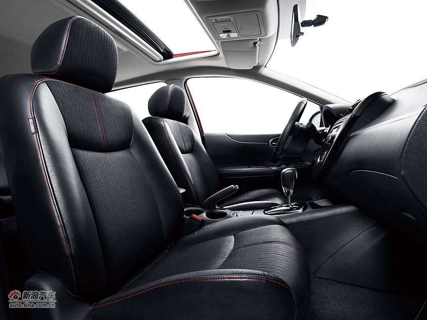 新骐达GTS版内饰