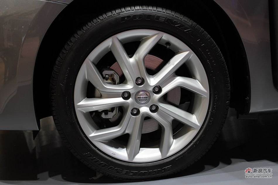 新骐达涡轮增压版