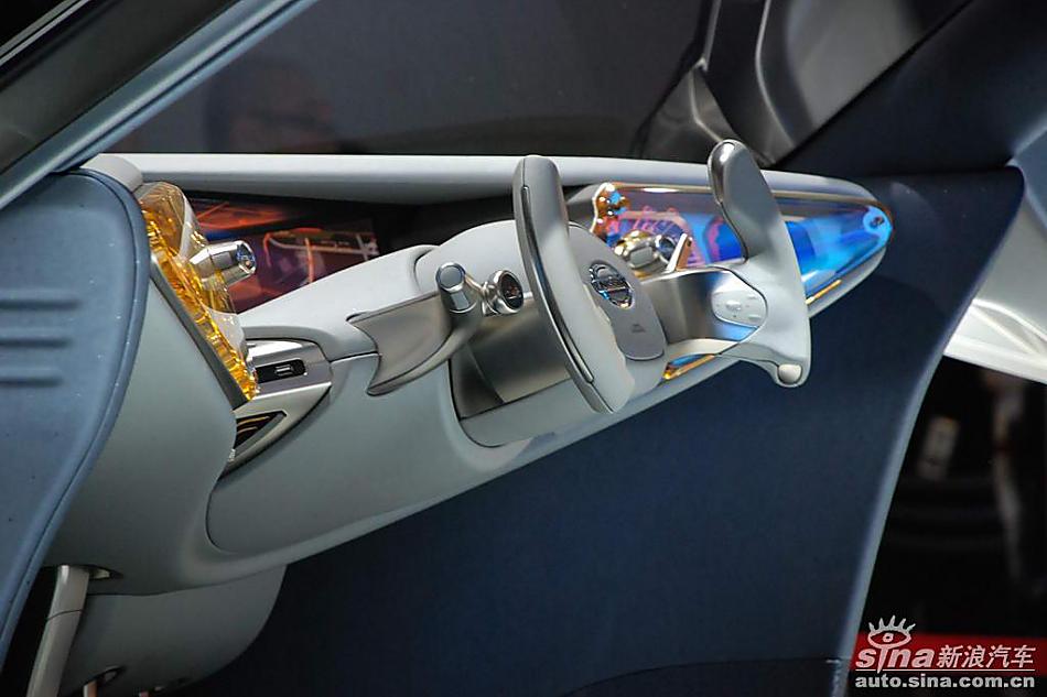 东风日产TIIDA NISMO