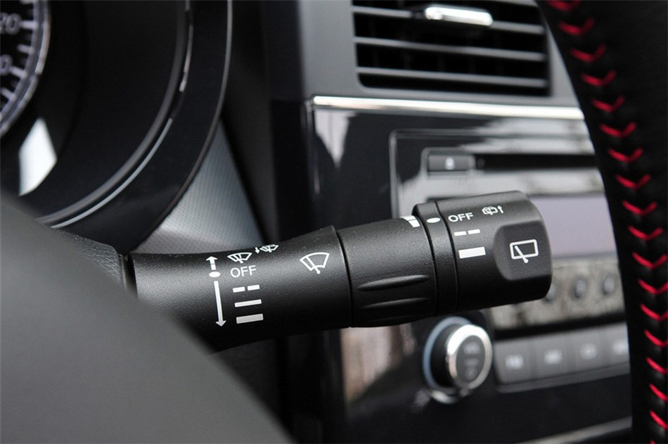 2011款 1.6T M-CVT 致酷版 内饰