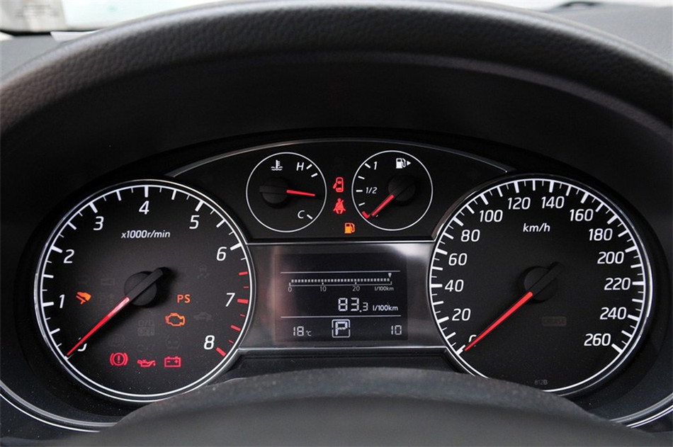 2011款 1.6T M-CVT 致酷版 内饰