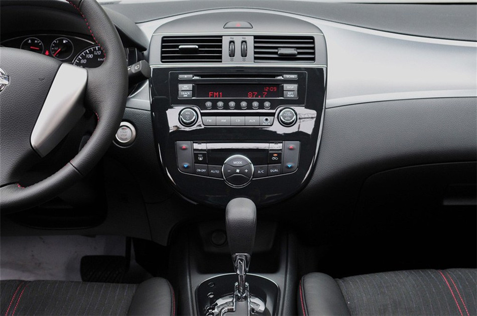 2011款 1.6T M-CVT 致酷版 内饰