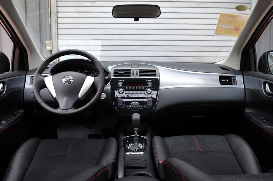 2011款 1.6T M-CVT 致酷版 内饰