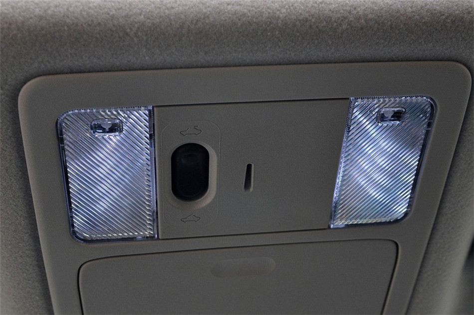 2011款 1.6T M-CVT 致酷版 座椅空间