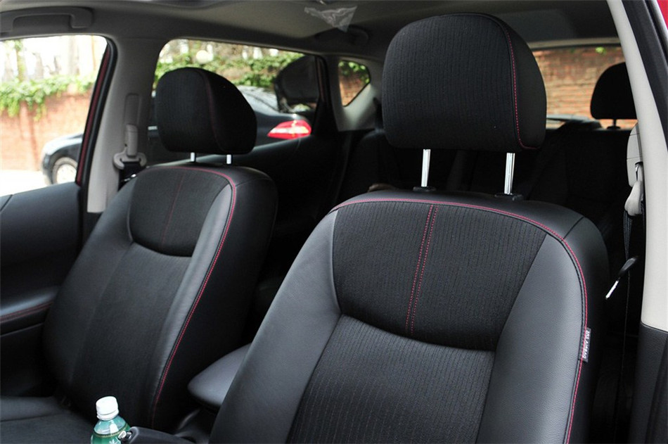 2011款 1.6T M-CVT 致酷版 座椅空间