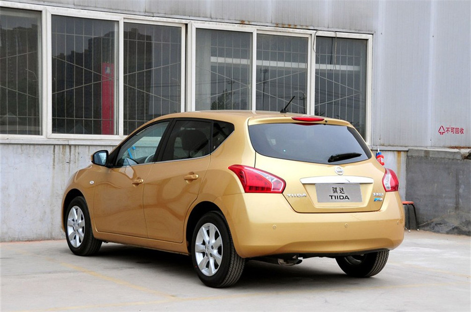 2011款 1.6L CVT 豪华型 外观