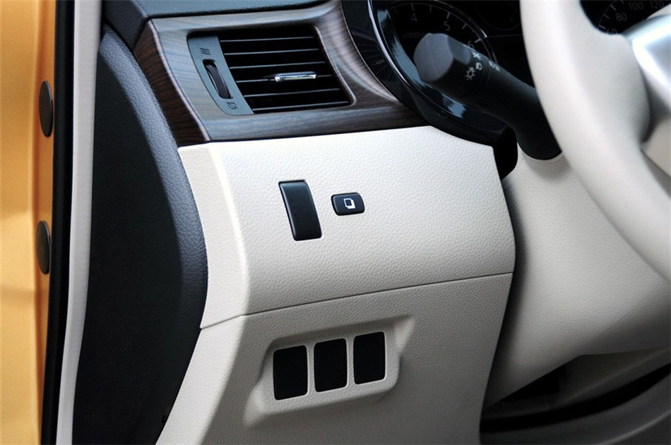 2011款 1.6L CVT 豪华型 内饰