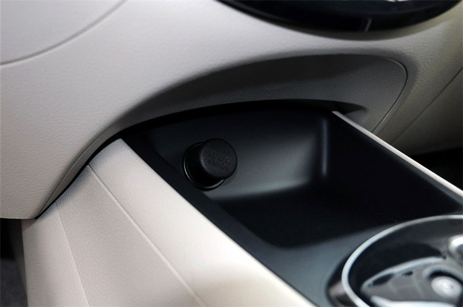 2011款 1.6L CVT 豪华型 内饰