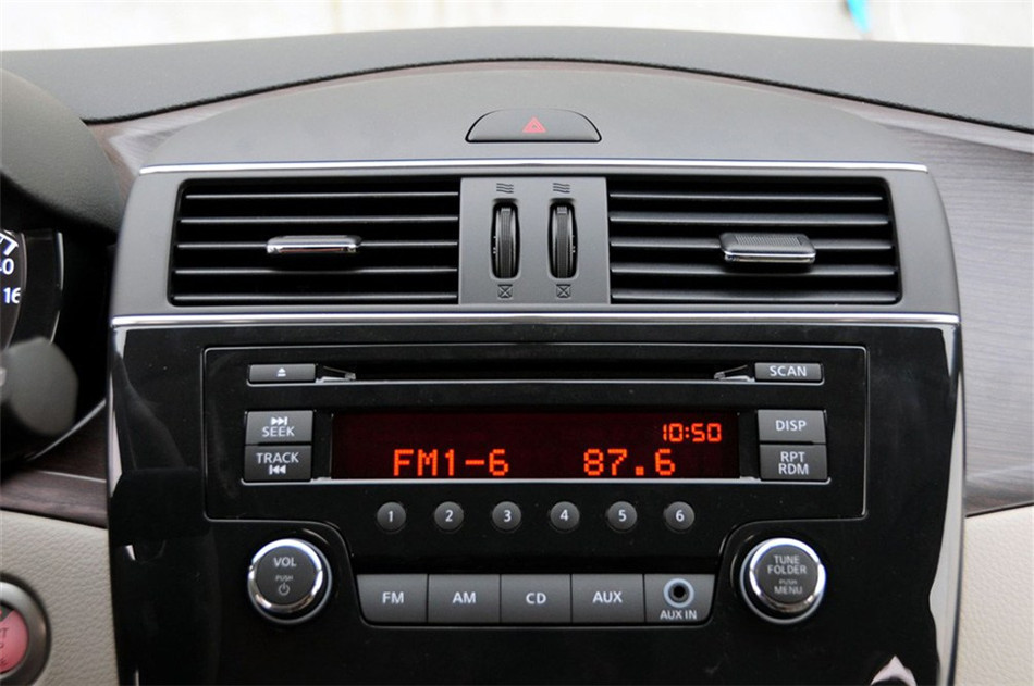 2011款 1.6L CVT 豪华型 内饰