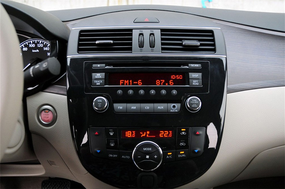 2011款 1.6L CVT 豪华型 内饰