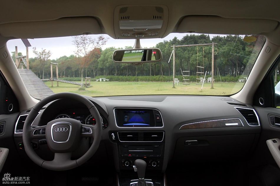 进口奥迪Q5内饰实拍图
