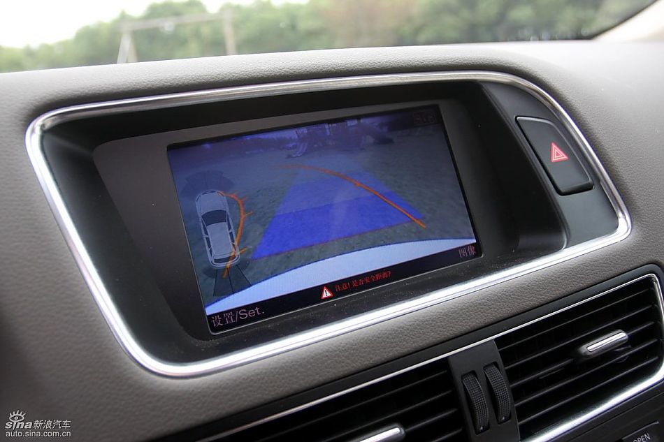 进口奥迪Q5内饰实拍图