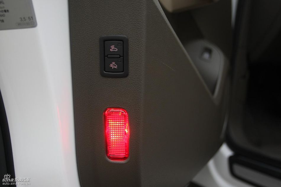 进口奥迪Q5内饰实拍图