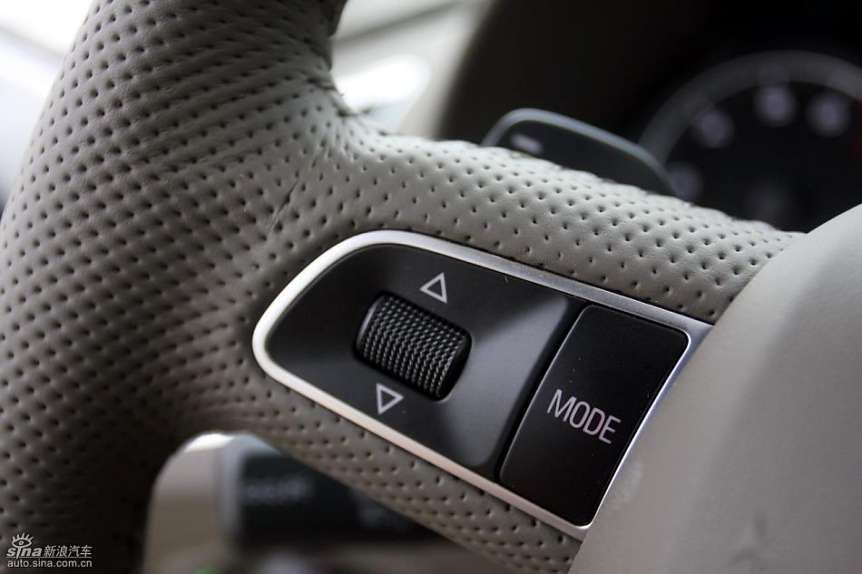 进口奥迪Q5内饰实拍图