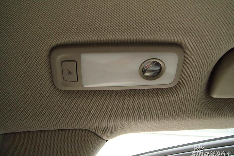 图片为一汽大众国产奥迪Q5 2.0T版车型到店实拍