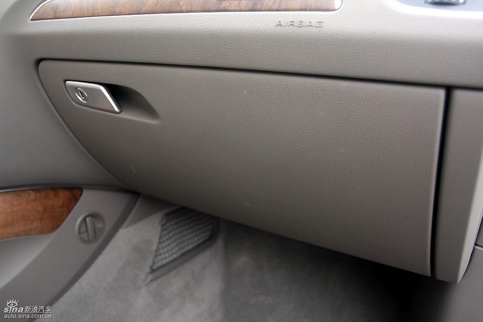 进口奥迪Q5内饰实拍图