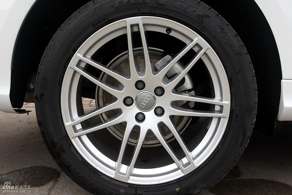 进口奥迪Q5外观实拍图